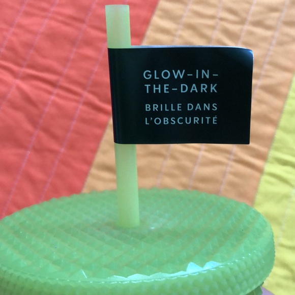 Glow in the Dark Halloween Starbucks Cup 🎃 - Picture 2 of 3